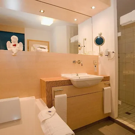 Groenenbach Otel