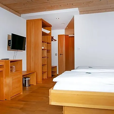 Hotell Groenenbach 3*