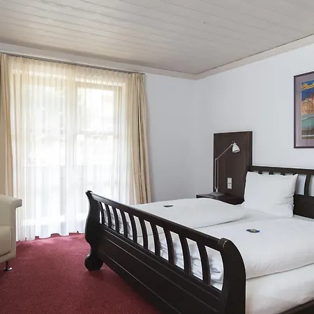 Hotel Groenenbach 3*